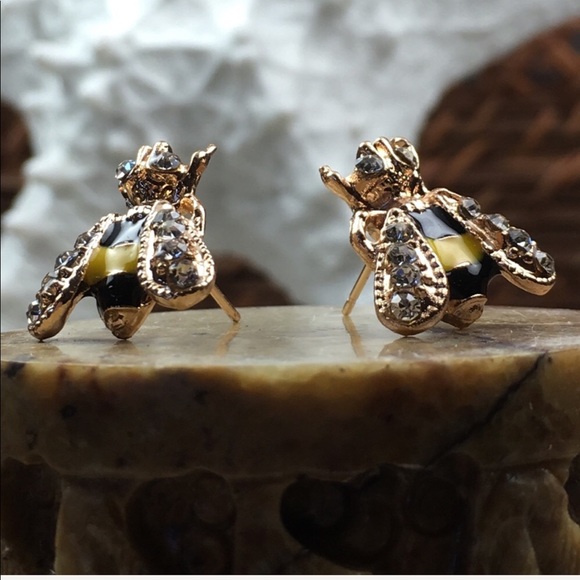 Bumblebee Stud Earrings - Picture 10 of 10